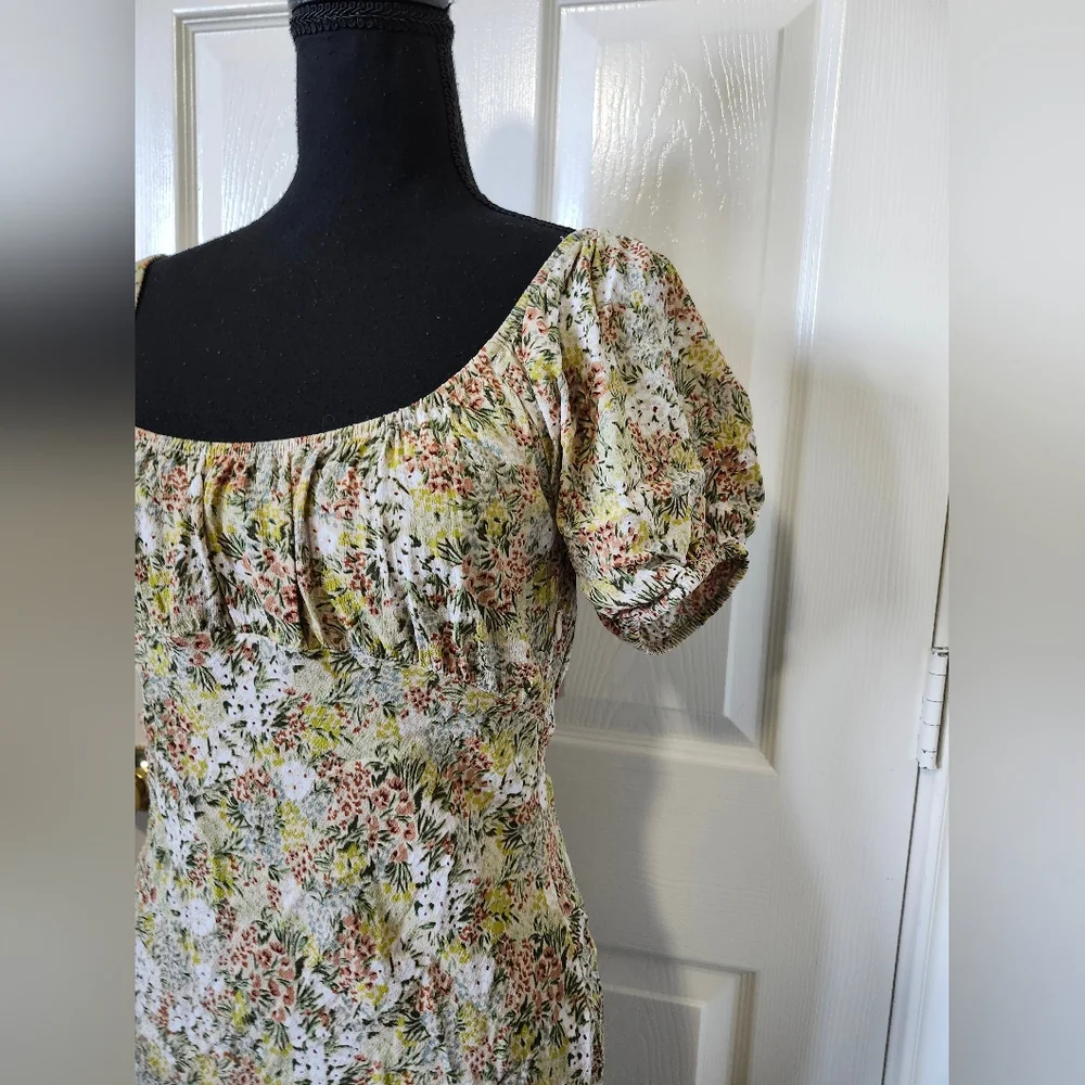 Amuse Society Floral Scoop Neck Midi Dress in Green